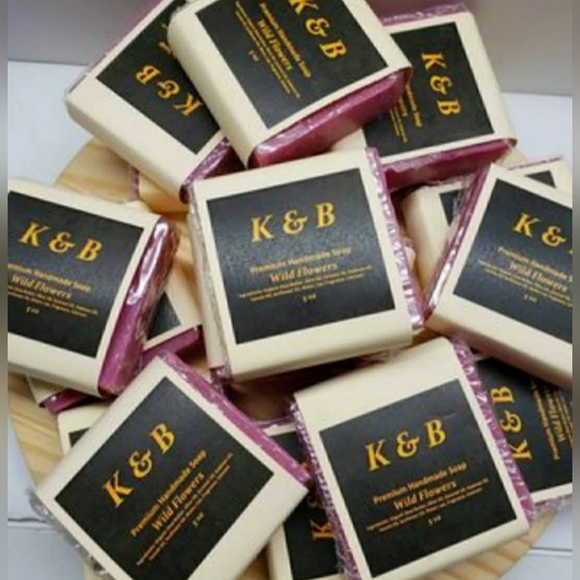 WILD FLOWERS Premium Handmade Natural Body Bar Soap, 5 oz (3 pack) - Picture 5 of 6